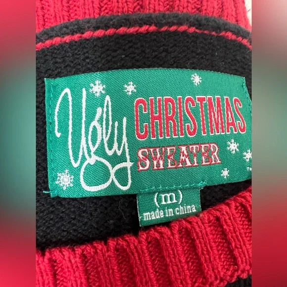 Festive Santa Sweater - Santa playing football Green, Red, Black - Picture 3 of 3